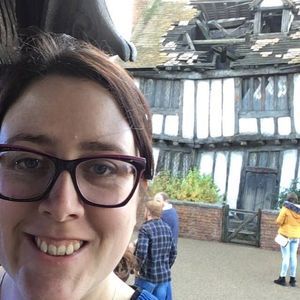 Meet your Posher, Jolie